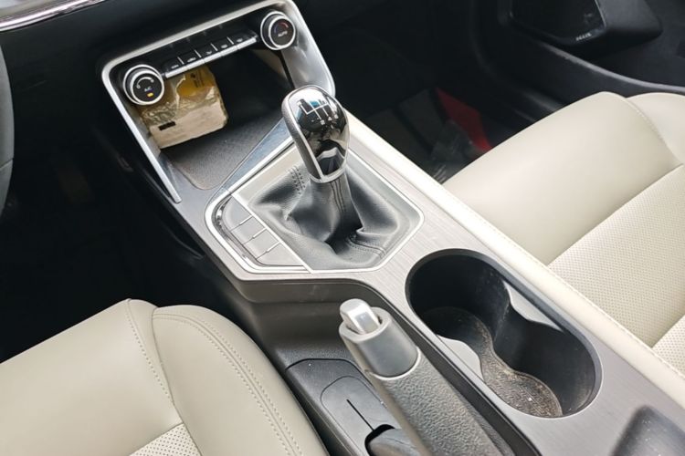Used Geely Auto Binray 2018 14T Manual Binzhi Edition Gear Lever