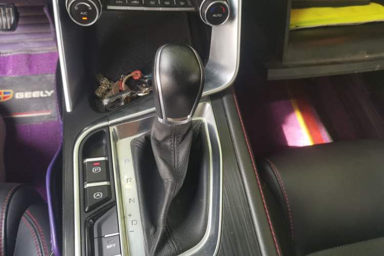 Used Geely Auto Binray 2018 14T CVT Binyi Edition Gear Lever
