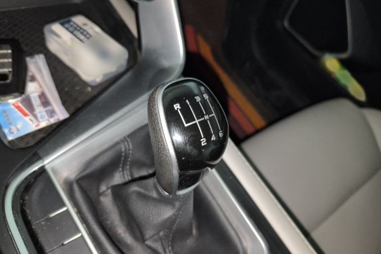 Used Geely Auto Binray 2018 14T Manual Binshang Edition Gear Lever