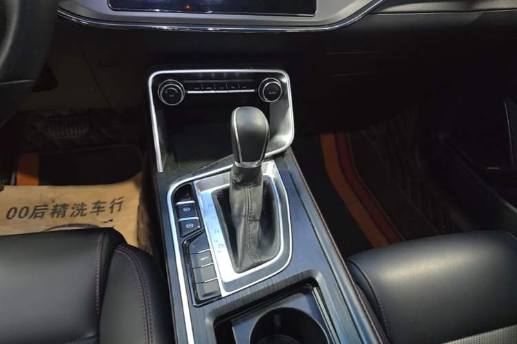 Used Geely Auto Binray 2018 14T CVT Binyi Edition Gear Lever