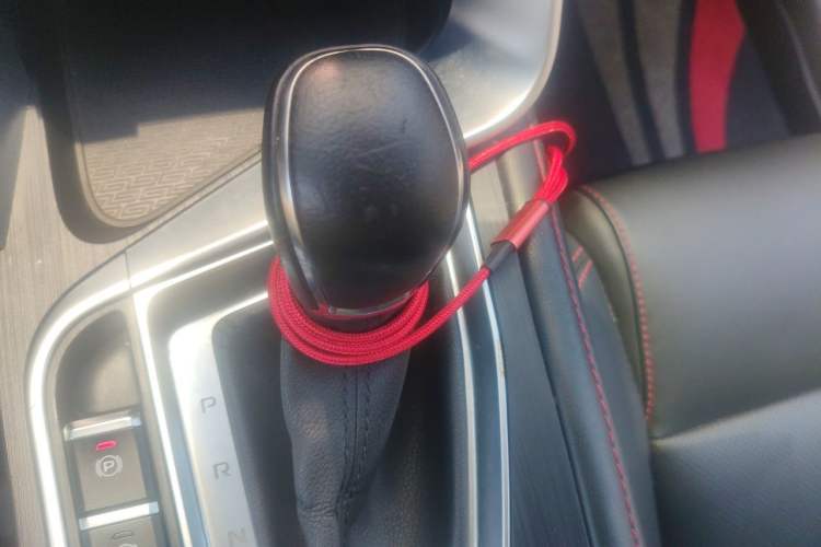 Used Geely Auto Binray 2018 14T CVT Binyi Edition Gear Lever