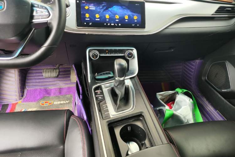 Used Geely Auto Binray 2018 14T CVT Binyi Edition Gear Lever