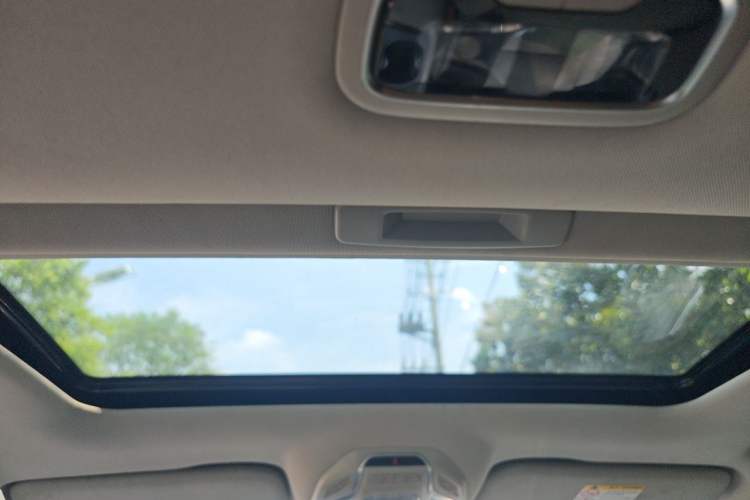 Used Geely Auto Binray 2018 14T Manual Binzhi Edition Headliner