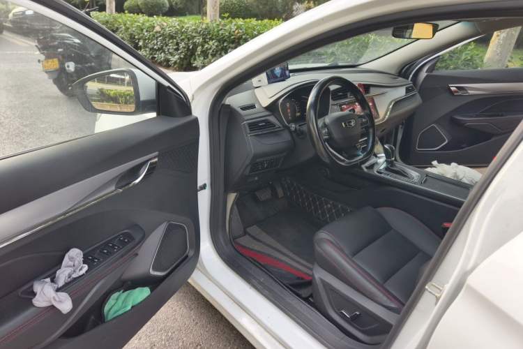 Used Geely Auto Binray 2018 14T CVT Binyi Edition Interior 3
