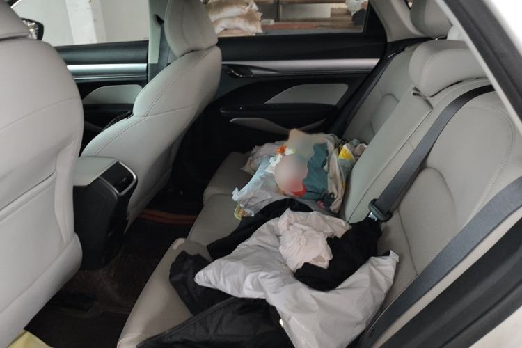 Used Geely Auto Binray 2018 14T Manual Binshang Edition Interior 4