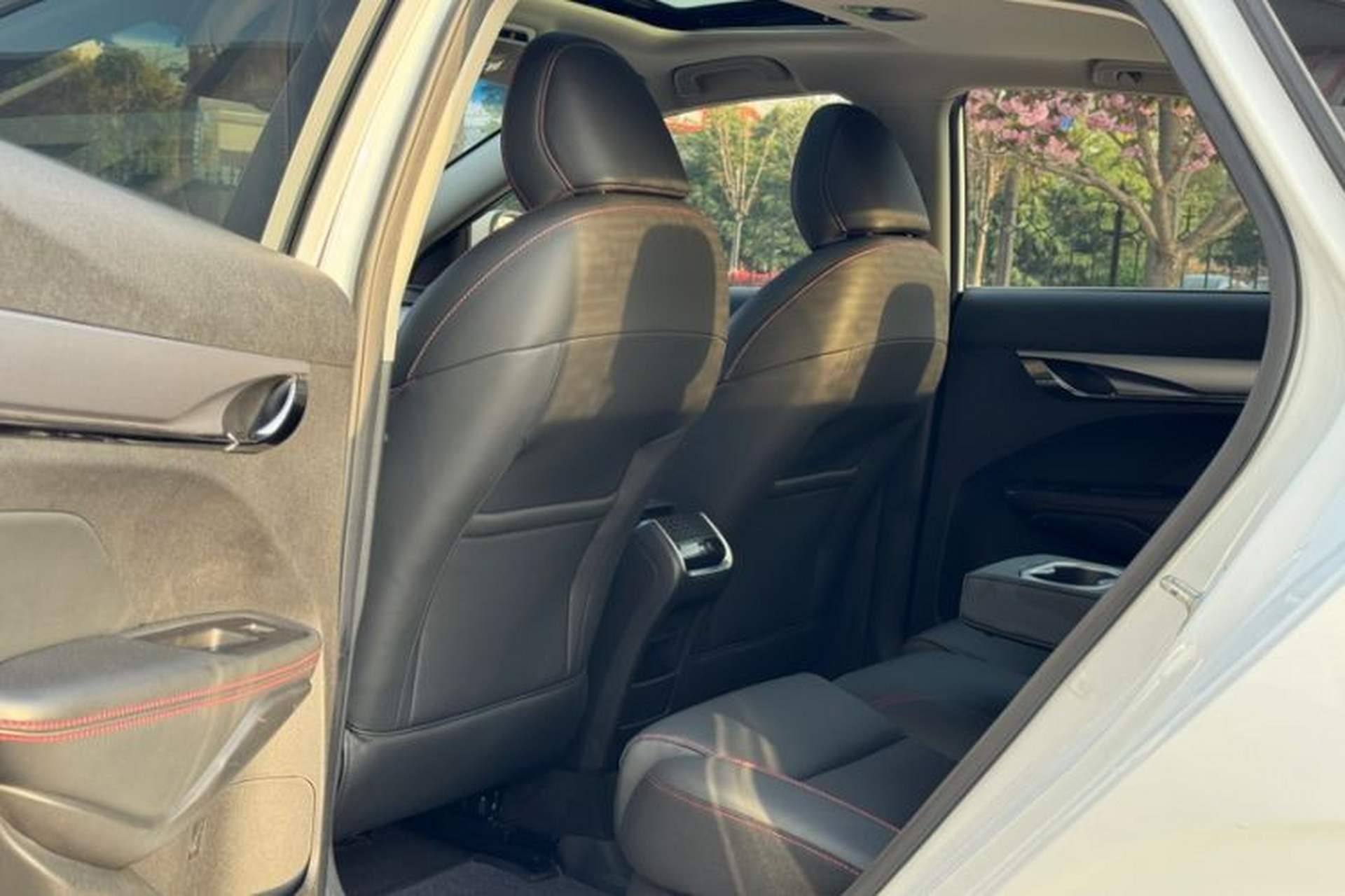 Used Geely Auto Binray 2018 14T CVT Binyi Edition Interior 4