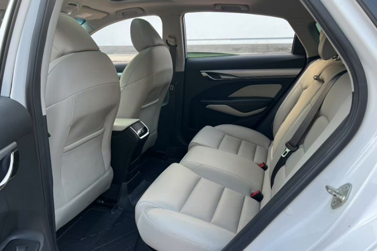 Used Geely Auto Binray 2018 14T CVT Binyi Edition Interior 5