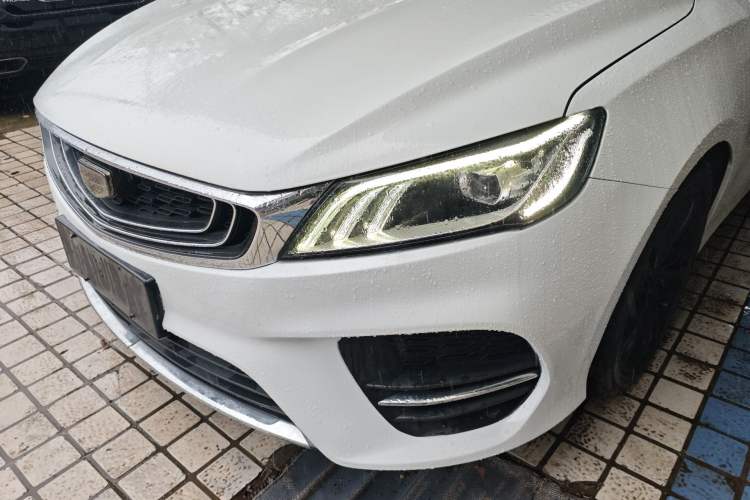 Used Geely Auto Binray 2018 14T CVT Binyi Edition Left Front Headlight