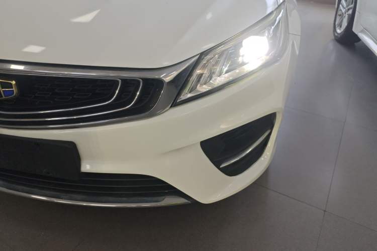 Used Geely Auto Binray 2018 14T CVT Binyi Edition Left Front Headlight