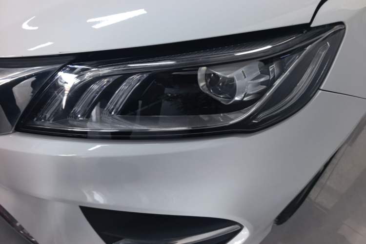 Used Geely Auto Binray 2018 14T CVT Binyi Edition Left Front Headlight