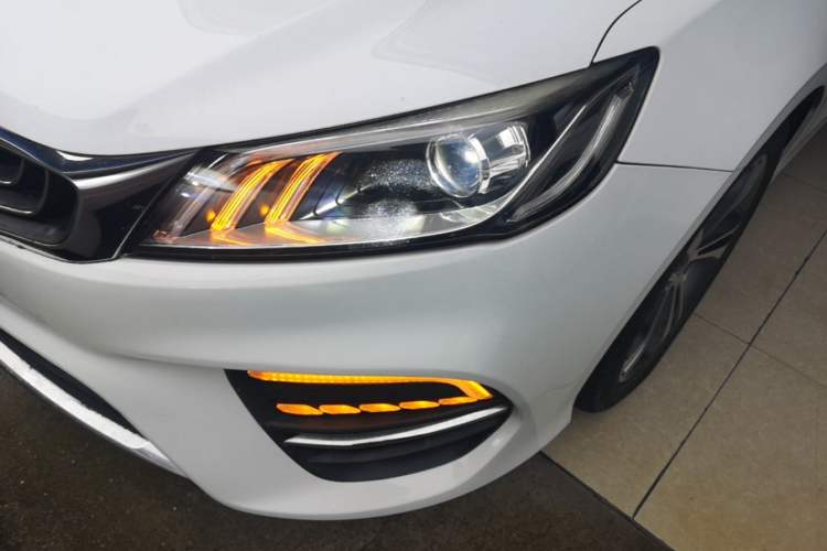 Used Geely Auto Binray 2018 14T CVT Binyi Edition Left Front Headlight