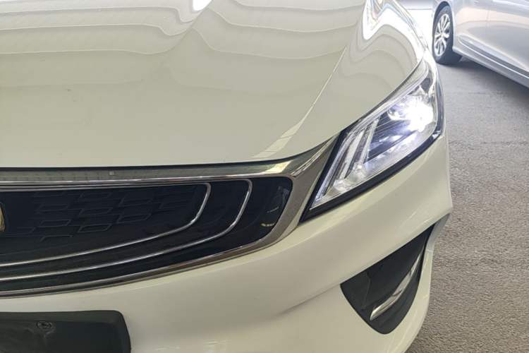 Used Geely Auto Binray 2018 14T CVT Binyi Edition Left Front Headlight