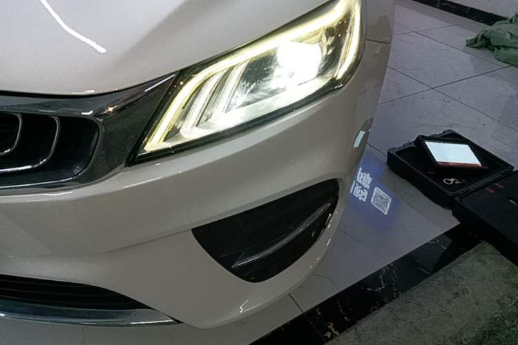 Used Geely Auto Binray 2018 14T CVT Binyi Edition Left Front Headlight