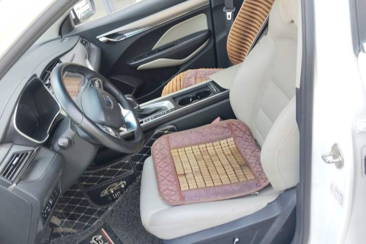Used Geely Auto Binray 2018 14T CVT Binyi Edition Left Front Seat
