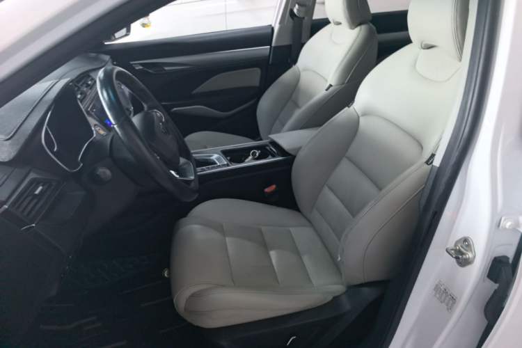 Used Geely Auto Binray 2018 14T CVT Binyi Edition Left Front Seat