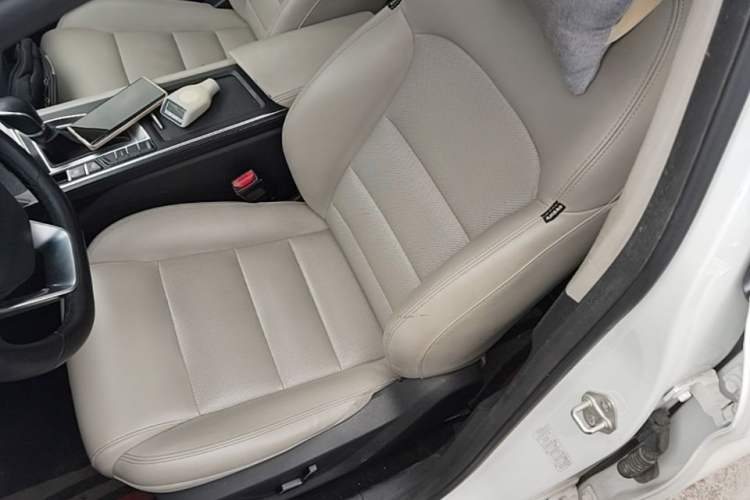 Used Geely Auto Binray 2018 14T CVT Binyi Edition Left Front Seat