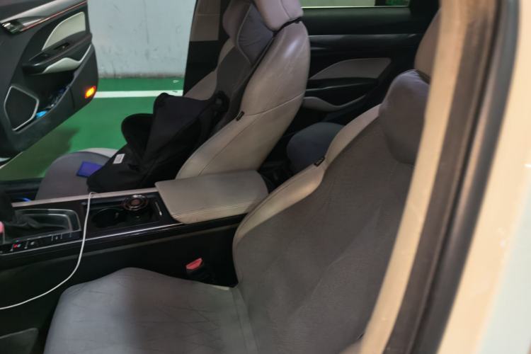 Used Geely Auto Binray 2018 14T CVT Binyi Edition Left Front Seat