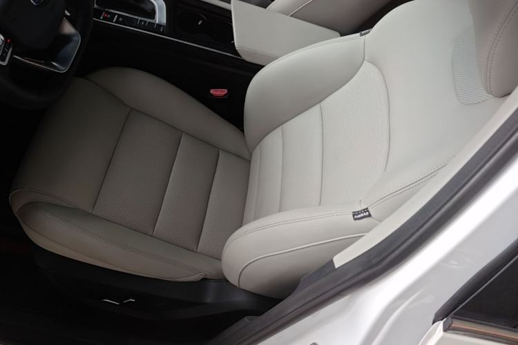 Used Geely Auto Binray 2018 14T CVT Binyi Edition Left Front Seat