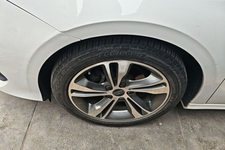 Used Geely Auto Binray 2018 14T Manual Binzhi Edition Left Front Wheel Hub