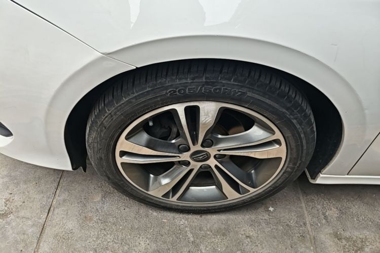 Used Geely Auto Binray 2018 14T Manual Binzhi Edition Left Front Wheel Hub