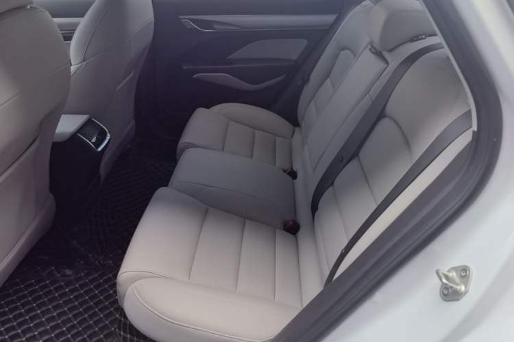 Used Geely Auto Binray 2018 14T CVT Binyi Edition Left Rear Seat