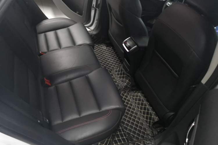 Used Geely Auto Binray 2018 14T CVT Binyi Edition Left Rear Seat