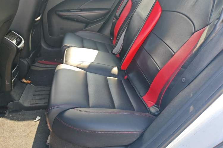 Used Geely Auto Binray 2018 14T CVT Binyi Edition Left Rear Seat