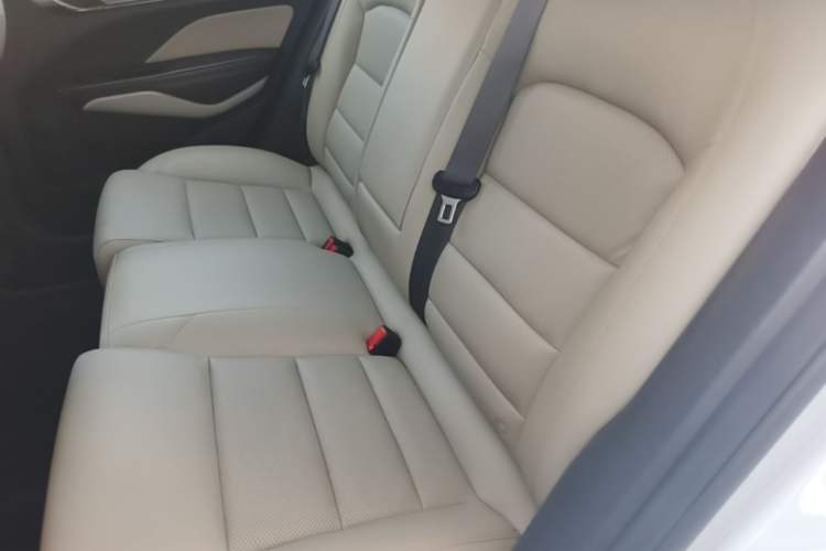 Used Geely Auto Binray 2018 14T CVT Binyi Edition Left Rear Seat
