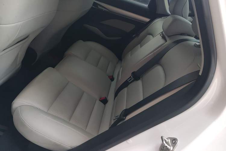Used Geely Auto Binray 2018 14T CVT Binyi Edition Left Rear Seat
