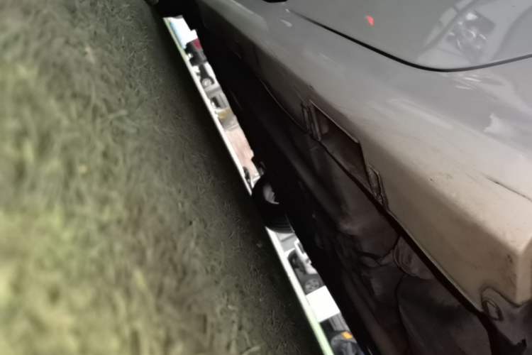 Used Geely Auto Binray 2018 14T CVT Binyi Edition Left Side Sill