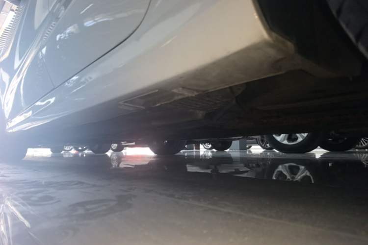 Used Geely Auto Binray 2018 14T CVT Binyi Edition Left Side Sill