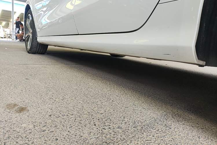 Used Geely Auto Binray 2018 14T CVT Binyi Edition Left Side Sill