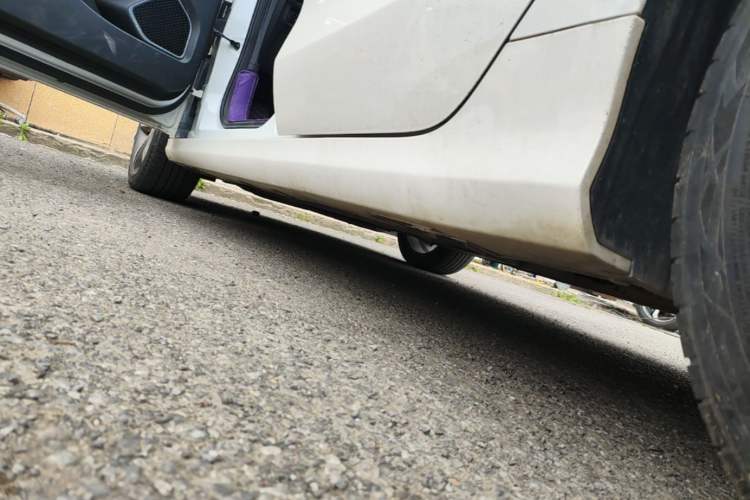 Used Geely Auto Binray 2018 14T CVT Binyi Edition Left Side Sill