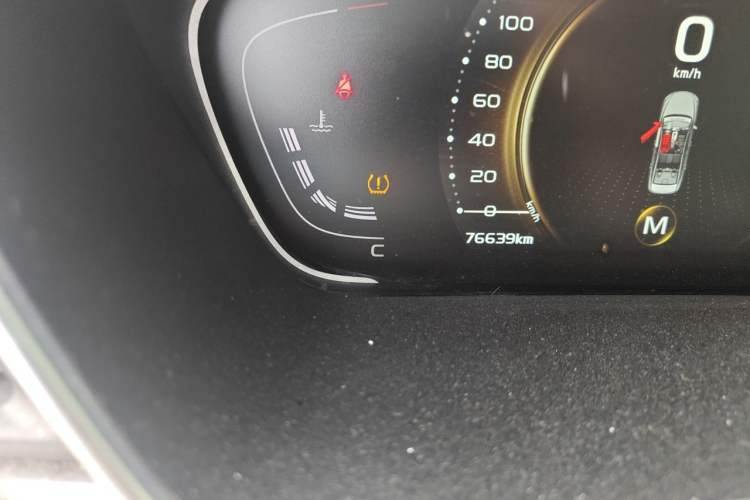 Used Geely Auto Binray 2018 14T Manual Colorful Edition Odometer Close Up