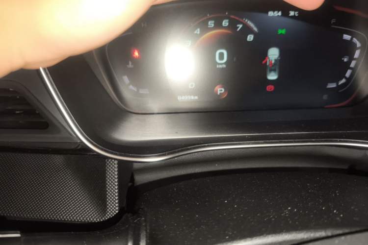 Used Geely Auto Binray 2018 14T CVT Binyi Edition Odometer Close Up