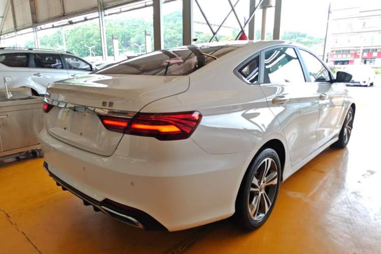 Used Geely Auto Binray 2018 14T Manual Binzhi Edition Rear Right 45 Deg