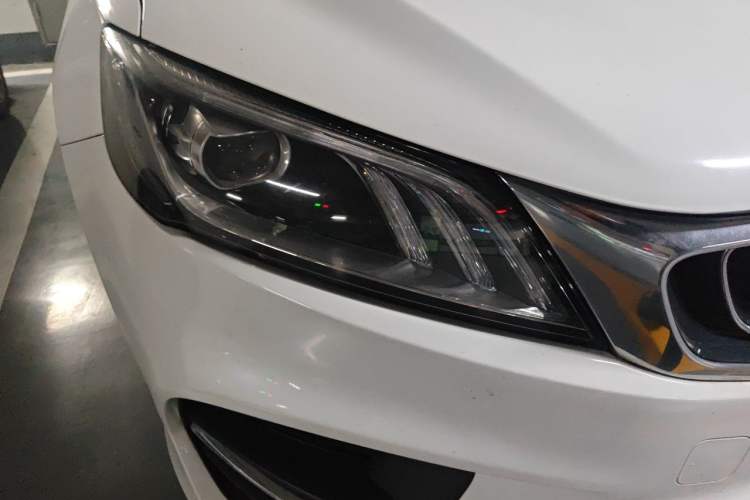 Used Geely Auto Binray 2018 14T CVT Binyi Edition Right Front Headlight