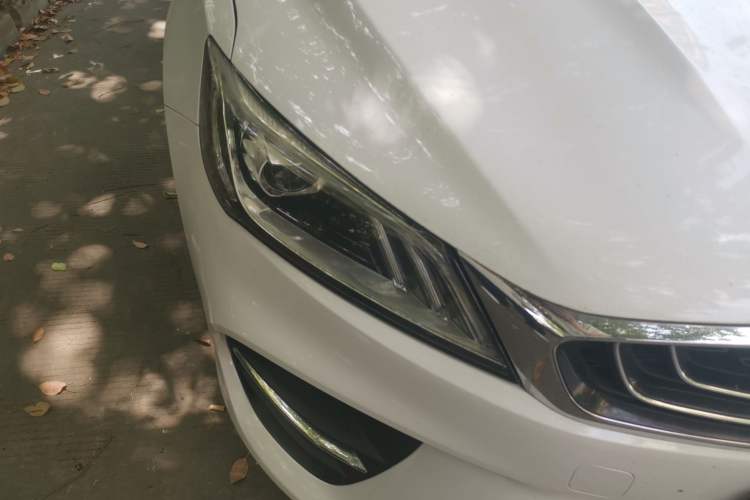 Used Geely Auto Binray 2018 14T CVT Binyi Edition Right Front Headlight