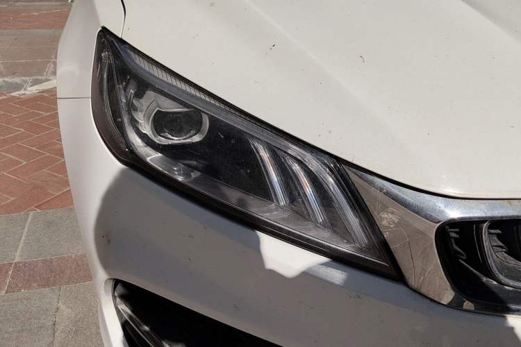 Used Geely Auto Binray 2018 14T CVT Binyi Edition Right Front Headlight
