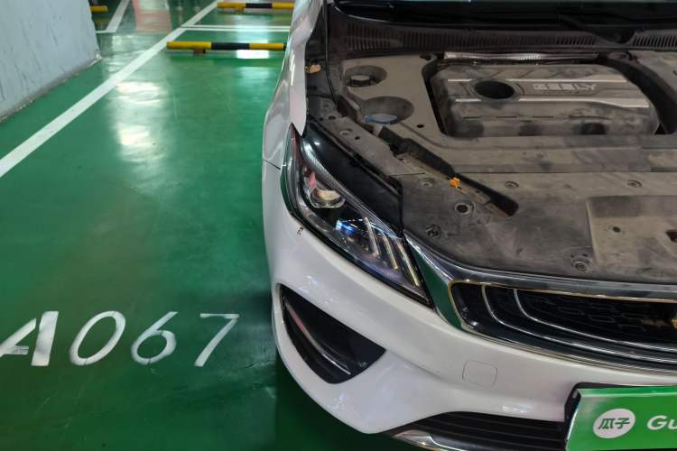 Used Geely Auto Binray 2018 14T CVT Binyi Edition Right Front Headlight