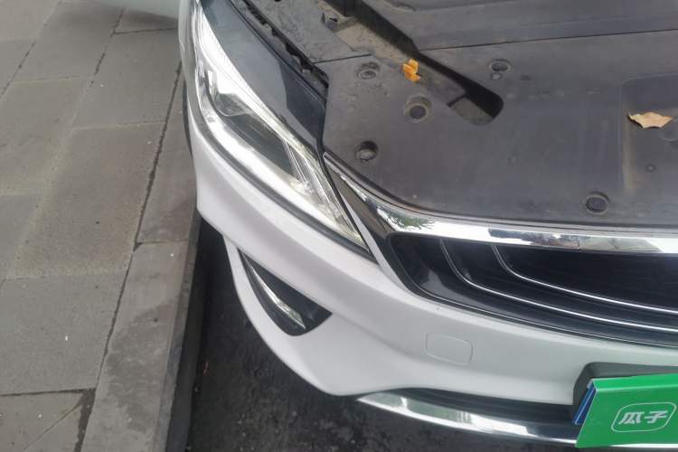 Used Geely Auto Binray 2018 14T CVT Binyi Edition Right Front Headlight