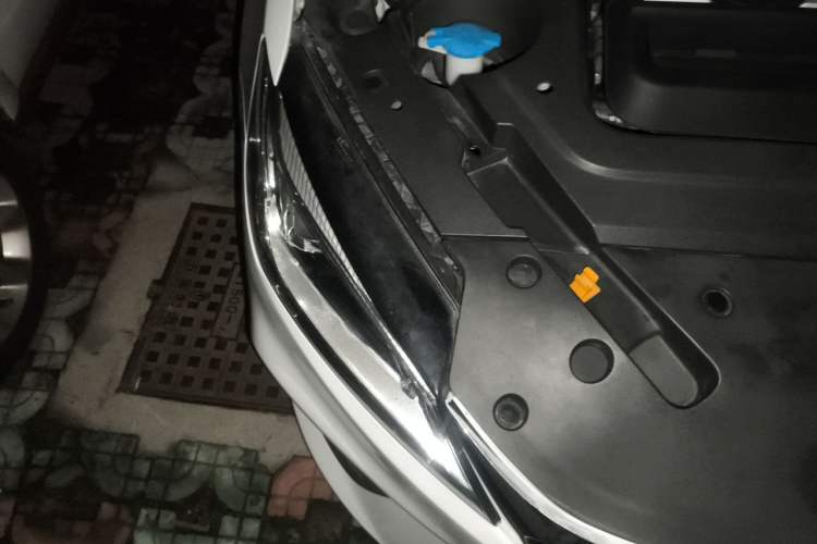 Used Geely Auto Binray 2018 14T CVT Binyi Edition Right Front Headlight