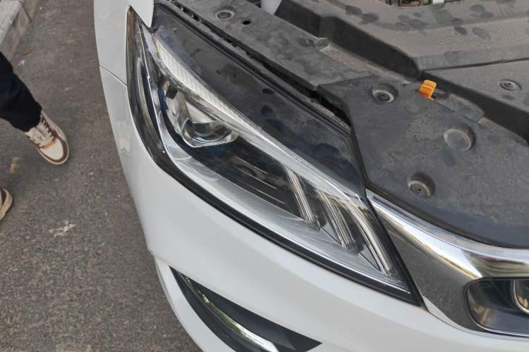 Used Geely Auto Binray 2018 14T Manual Binzhi Edition Right Front Headlight
