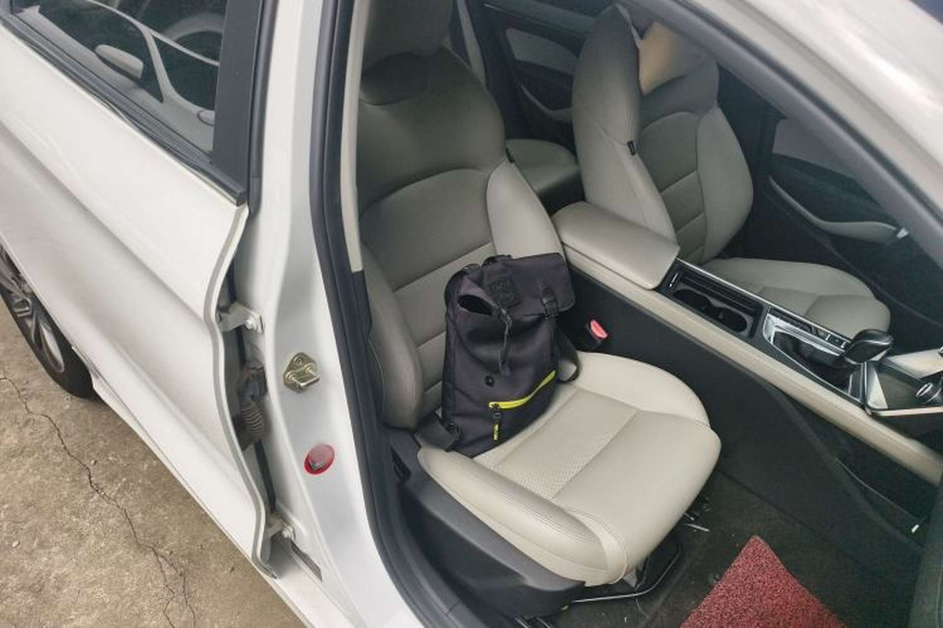 Used Geely Auto Binray 2018 14T CVT Colorful Edition Right Front Seat