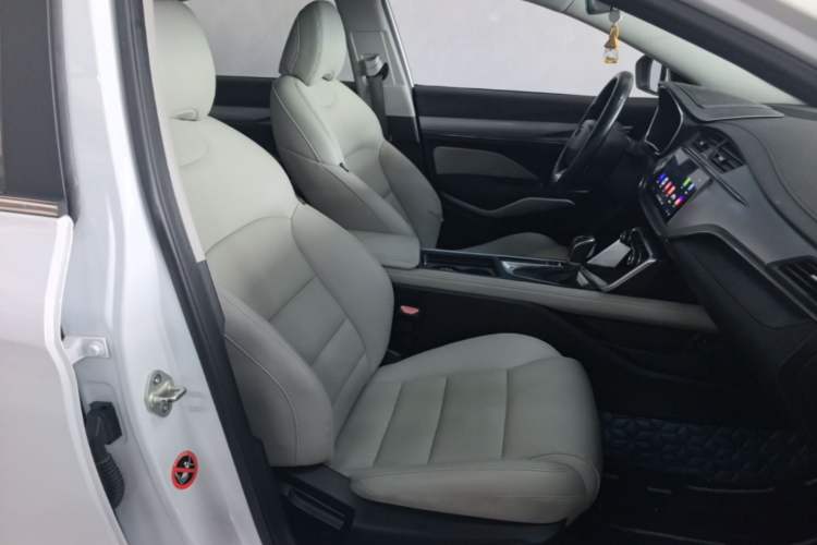Used Geely Auto Binray 2018 14T CVT Binyi Edition Right Front Seat