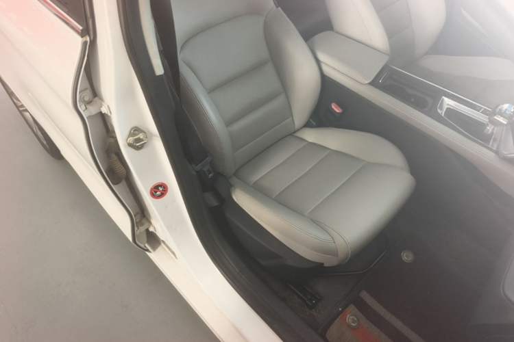 Used Geely Auto Binray 2018 14T CVT Binyi Edition Right Front Seat