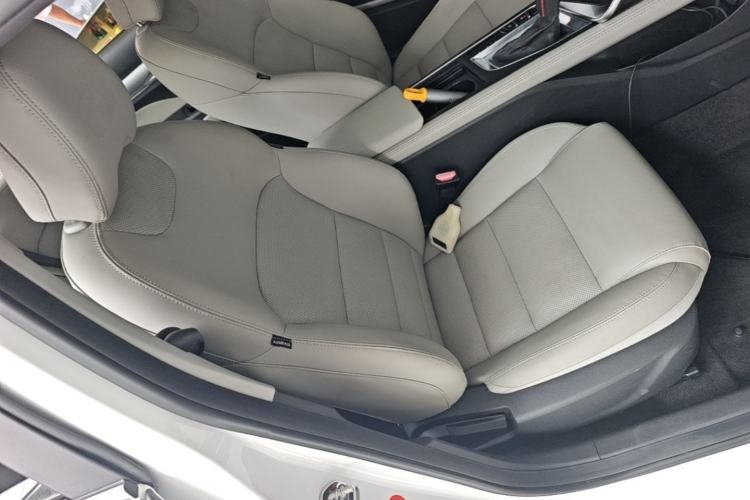 Used Geely Auto Binray 2018 14T CVT Binyi Edition Right Front Seat