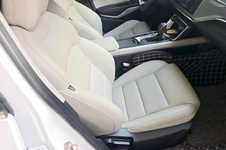 Used Geely Auto Binray 2018 14T CVT Binyi Edition Right Front Seat