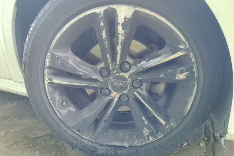 Used Geely Auto Binray 2018 14T CVT Binyi Edition Right Front Wheel Hub