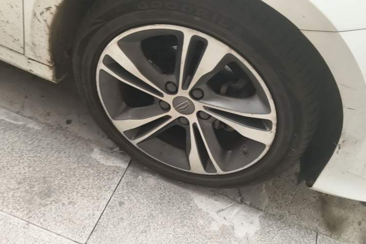 Used Geely Auto Binray 2018 14T Manual Binzhi Edition Right Front Wheel Hub